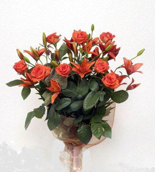 9 adet g�l ve 3 adet lilyum �i�egi buketi   Ankara K�z�lay yurti�i ve yurtd��� �i�ek sipari�i 