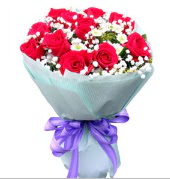 12 adet k�rm�z� g�l ve beyaz k�r �i�ekleri  K�z�lay anneler g�n� �i�ek yolla 