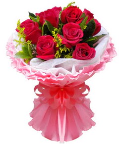 11 adet k�rm�z� g�l buketi  K�z�lay �i�ek�iler 