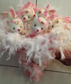 9 Adet pelu� tav�an tav�an buketi  K�z�lay �i�ek�iler 
