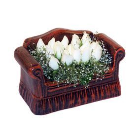 seramik i�erisinde 11 g�l  Ankara K�z�lay 14 �ubat sevgililer g�n� �i�ek 