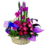 �ikolata ve sepette �i�ek   K�z�lay �i�ek�iler 