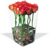 cam vazo içerisinde 11 gül   Kızılay çiçekçiler 