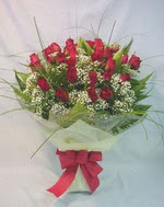  Ankara K�z�lay cicekciler , cicek siparisi  sevenlere �zel 11 adet g�l