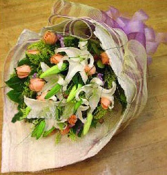  K�z�lay �i�ek online �i�ek sipari�i  11 ADET G�L VE 1 ADET KAZABLANKA