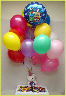  K�z�lay anneler g�n� �i�ek yolla  Sevdiklerinize 17 adet u�an balon demeti yollayin.
