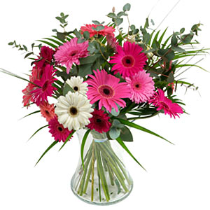 15 adet gerbera ve vazo �i�ek tanzimi  Ankara K�z�lay g�venli kaliteli h�zl� �i�ek 