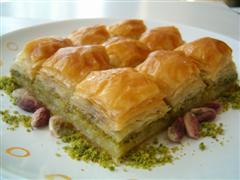 tatli siparisi essiz lezzette 1 kilo fistikli baklava  Ankara K�z�lay hediye sevgilime hediye �i�ek 