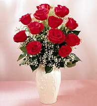  K�z�lay anneler g�n� �i�ek yolla  9 adet vazoda �zel tanzim kirmizi g�l