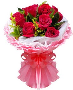 11 adet k�rm�z� g�l buketi  K�z�lay �i�ek�iler 