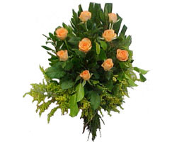  K�z�lay anneler g�n� �i�ek yolla  8 adet Kavuni�i kaliteli g�l