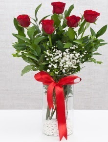 cam vazo içerisinde 5 adet kırmızı gül  Kızılay online çiçekçi , çiçek siparişi 