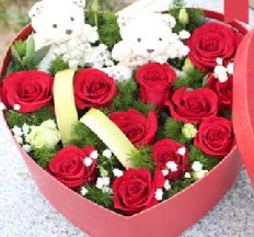2 adet ayıcık 9 kırmızı gül kalp içerisinde  Kızılay çiçek online çiçek siparişi 
