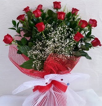 Kız isteme çiçeği buketi 13 adet kırmızı gül  Ankara Kızılay internetten çiçek satışı 