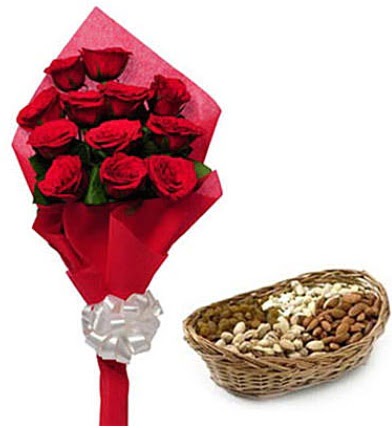 11 adet kırmızı gül ve sepette kuruyemiş  Kızılay çiçek online çiçek siparişi 