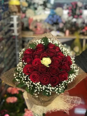 21 adet g�l s�z ni�an �i�e�i  K�z�lay �i�ek�iler  